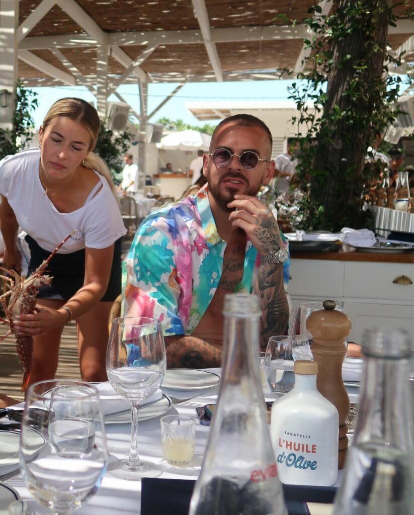 Ianis Hagi, vacanţă de lux după ce s-a logodit cu Elena Tănase. A făcut senzaţie, la piscină, cu Denis Alibec!