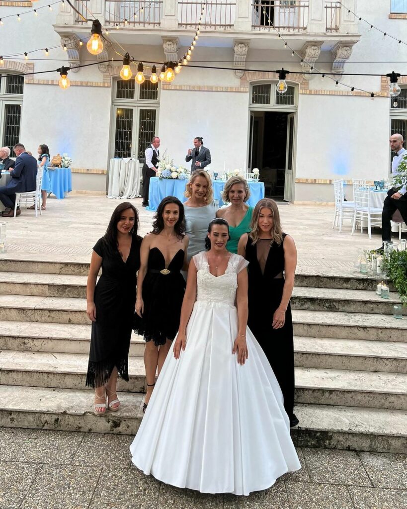 Cătălina Ponor s-a cununat religios şi şi-a botezat fiul! Imagini de la petrecere