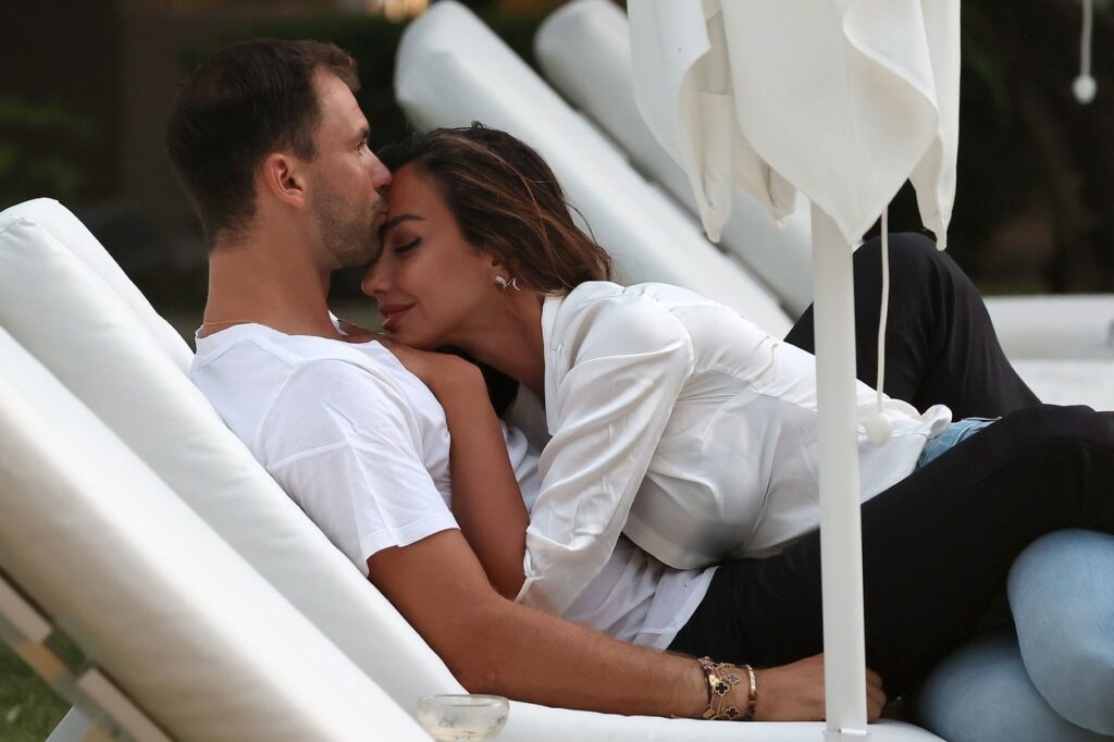 Secretul frumuseții româncei Mădălina Ghenea a fost dezvăluit. Cum se menține în formă, la 36 de ani, iubita lui Grigor Dimitrov