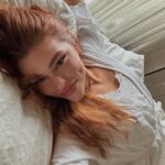 Fiica lui Gabi Balint s-a filmat fără sutien! Cum au reacţionat fanii când au văzut imaginile provocatoare cu Denisa Balint