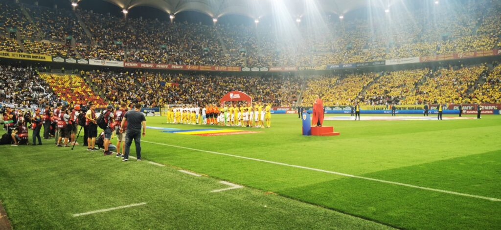 Atmosferă fabuloasă la România – Israel! Momente emoţionante în timpul intonării imnului