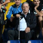Imagini emoţionante la FC Bihor – FCSB! Emeric Ienei a venit în baston să vadă meciul, la 86 de ani!
