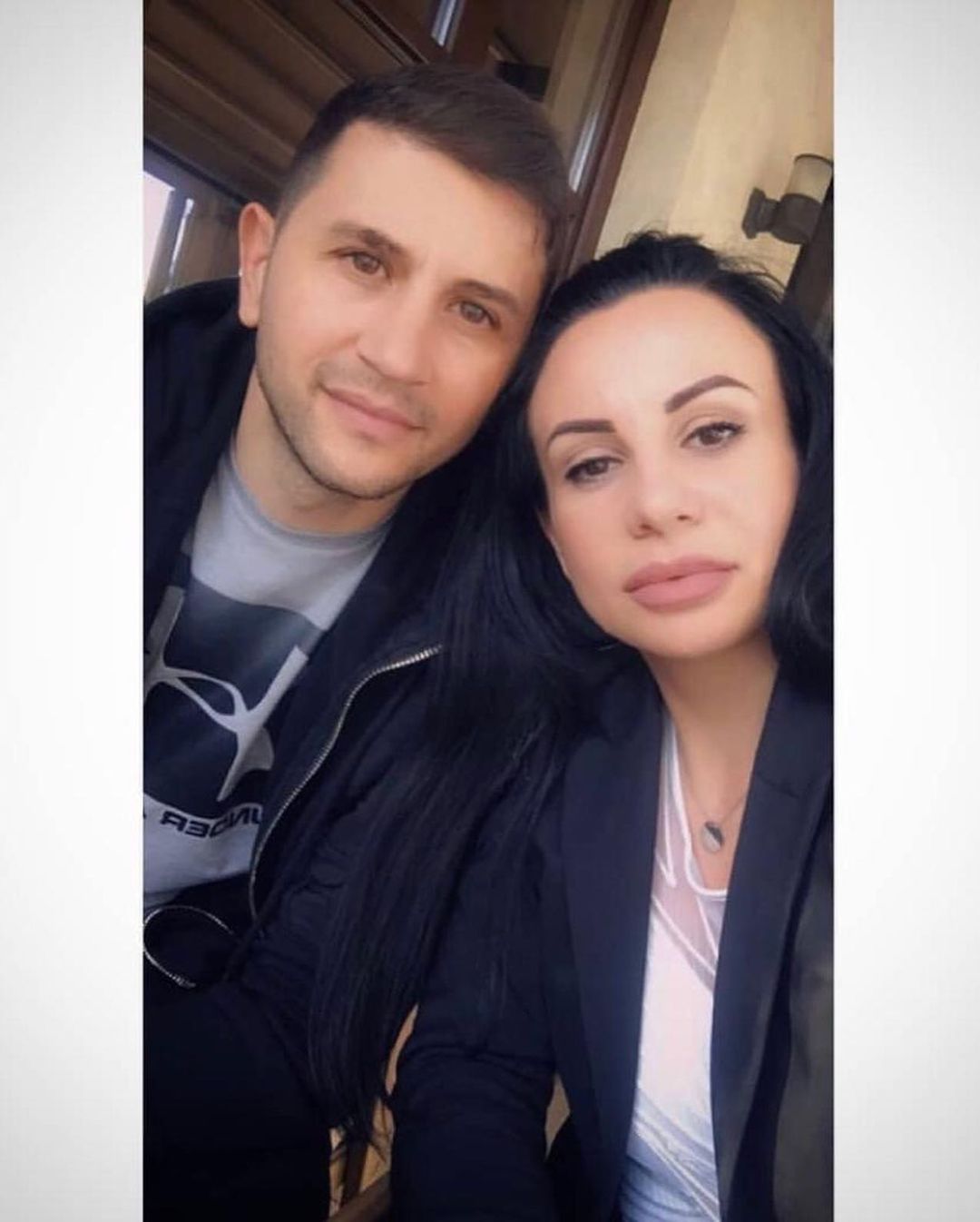 Claudiu Răducanu şi-a copleşit soţia cu declaraţii de dragoste! Femeia este de o frumuseţe uimitoare