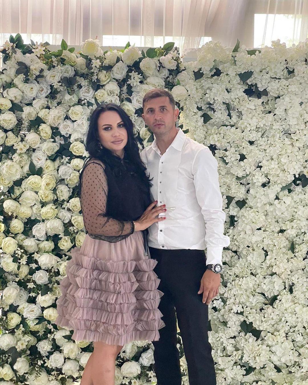 Claudiu Răducanu şi-a copleşit soţia cu declaraţii de dragoste! Femeia este de o frumuseţe uimitoare