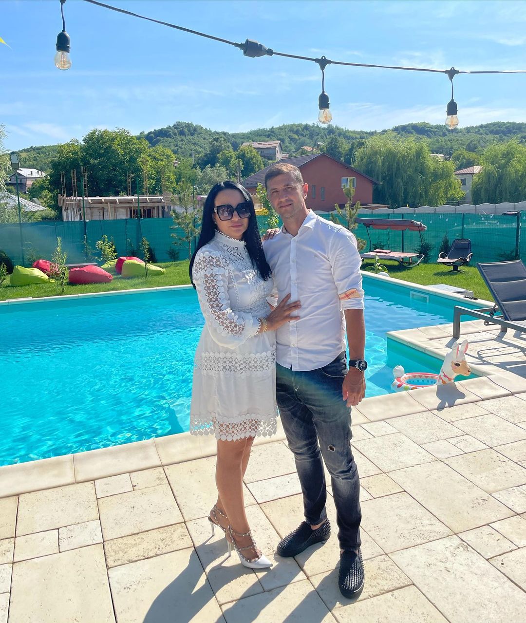 Claudiu Răducanu şi-a copleşit soţia cu declaraţii de dragoste! Femeia este de o frumuseţe uimitoare