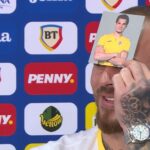 Ceasul Rolex purtat de Denis Alibec în clipul respectiv / captura FRF TV