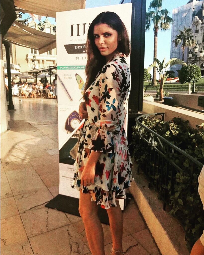 Instagram Ileana Lazariuc