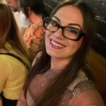 O româncă e campioană mondială în cuşcă şi face avere din OnlyFans. „Bombardierul” Pascu o antrenează pentru debutul în UFC