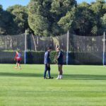 Gestul făcut de Elias Charalambous în faţa lui Florinel Coman. Imagini de la antrenamentul celor de la FCSB