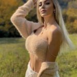 Mădălina Ghenea a fost dată de gol! Câţi bani poate primi românca pentru o singură postare. E pe locul secund într-un top select