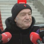 Cât a ajuns să coste fesul cu model călugăresc de care milionarul Gigi Becali nu se mai desparte! Suma este surprinzătoare