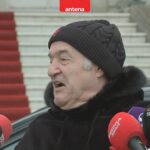 Cât a ajuns să coste fesul cu model călugăresc de care milionarul Gigi Becali nu se mai desparte! Suma este surprinzătoare