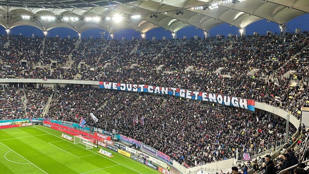 Scenografie de senzație pregătită de fanii FCSB-ului, la derby-ul cu Rapid! Atmosferă de sărbătoare pe Arena Națională