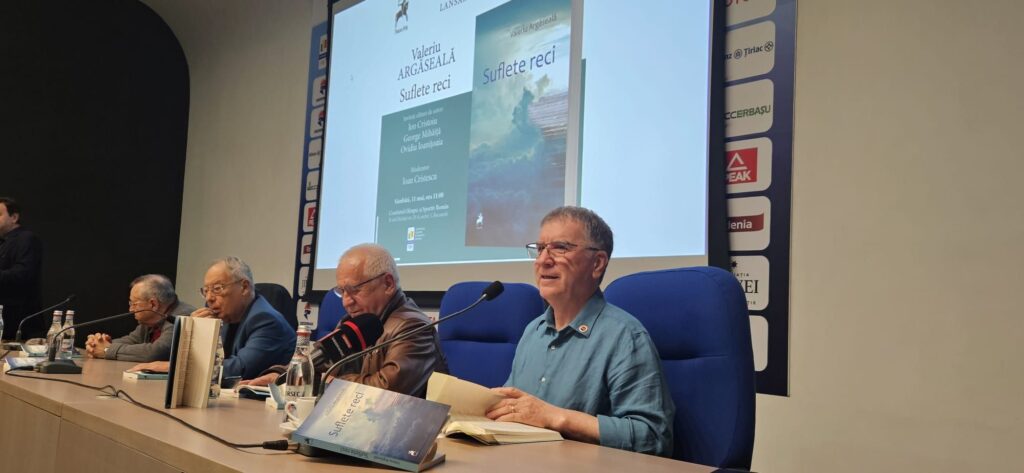 Valeriu Argăseală şi-a lansat noul volum de poezii! Mihai Stoica a fost prezent la eveniment