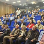 Valeriu Argăseală şi-a lansat noul volum de poezii! Mihai Stoica a fost prezent la eveniment