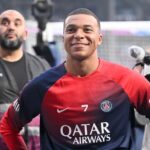 Ultraşii lui PSG şi-au luat la revedere de la Kylian Mbappe! Imagini fabuloase de pe Parc des Princes