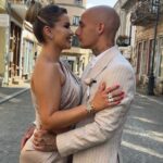Ce poate să facă Alex Mitriţă alături de soţia lui, în timp ce România scrie istorie în Germania. Alessia, apariţie provocatoare