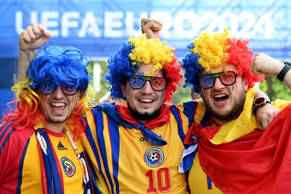 Atmosferă de senzație la Slovacia – România! Fanii naționalei au făcut spectacol încă de la intonarea imnului!