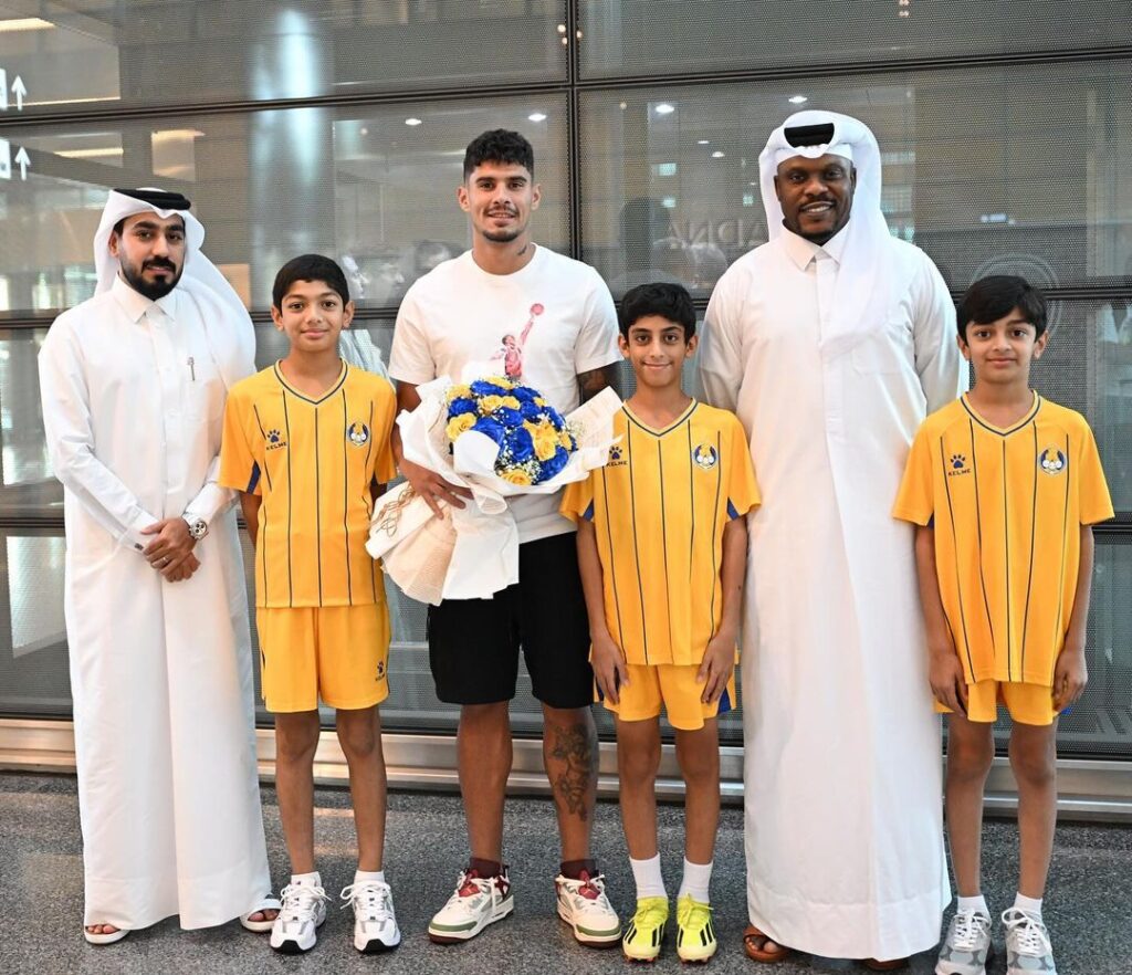 Al-Gharafa a anunţat oficial transferul lui Florinel Coman! Mesajul clubului din Qatar şi primele imagini cu jucătorul la Doha