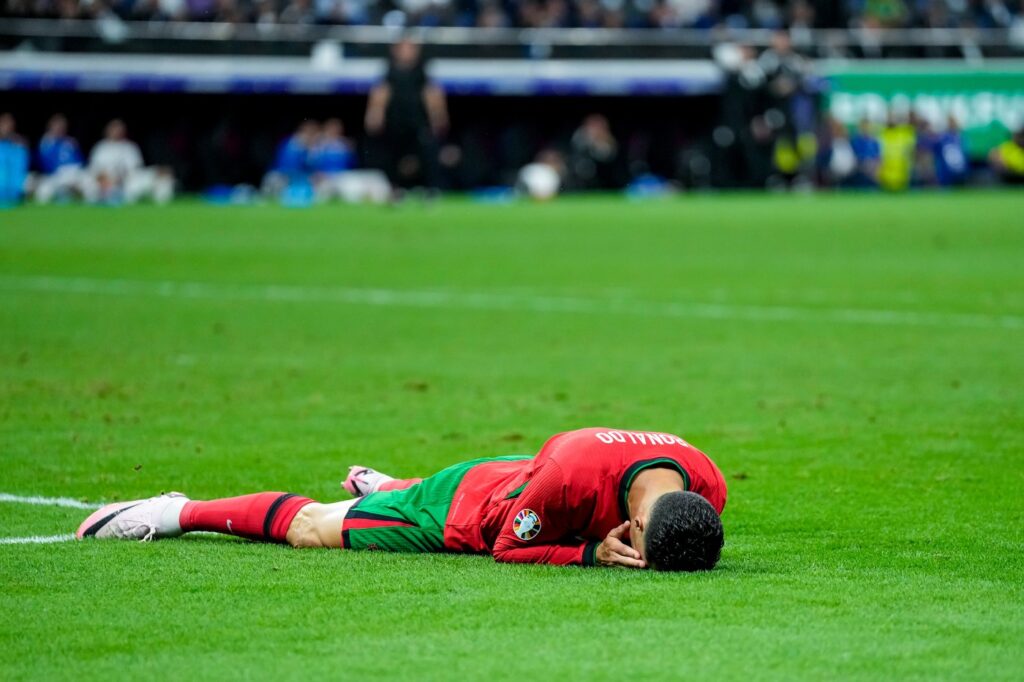 Portugalia – Slovenia 3-0 (d.l.d). Cristiano Ronaldo a izbucnit în plâns după un penalty ratat. Diogo Costa, eroul portughezilor