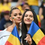 „Hagi, mai mare decât Cruyff!” Mesaje fabuloase afişate de fanii României la meciul cu Olanda, din optimile EURO 2024