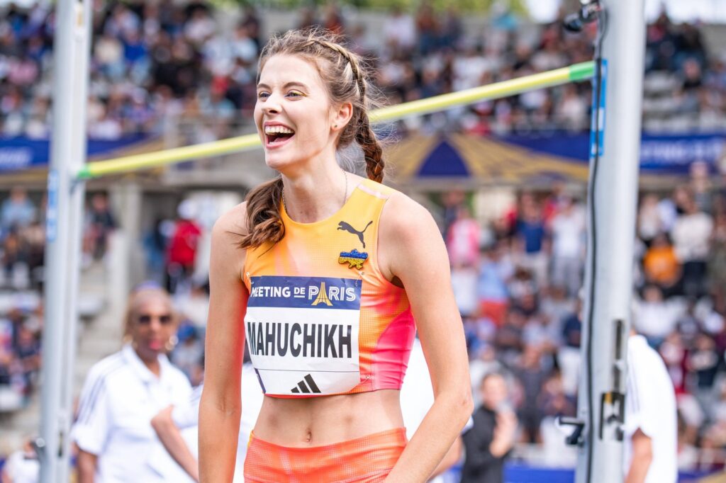 Atleta ucraineană Yaroslava Mahuchikh a doborât un record mondial vechi de 37 de ani!