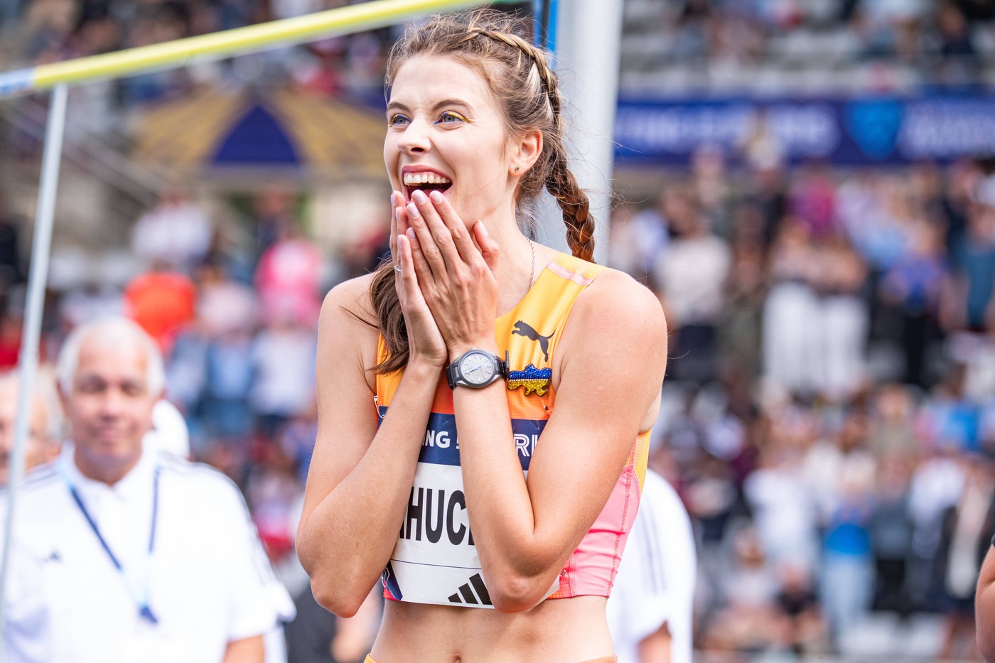 Atleta ucraineană Yaroslava Mahuchikh a doborât un record mondial vechi de 37 de ani!