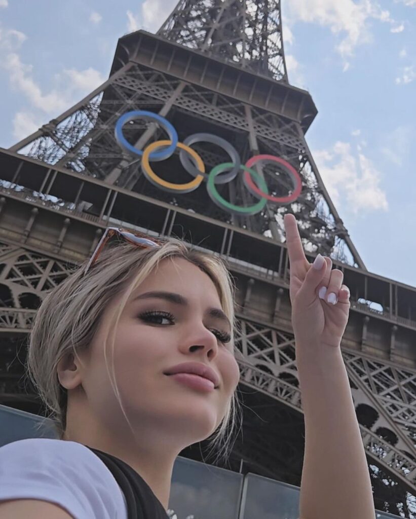 Şi-a deschis cont pe OnlyFans la două luni după ce a fost dată afară din Satul Olimpic.  La 20 de ani, Luana a renunţat la înot!