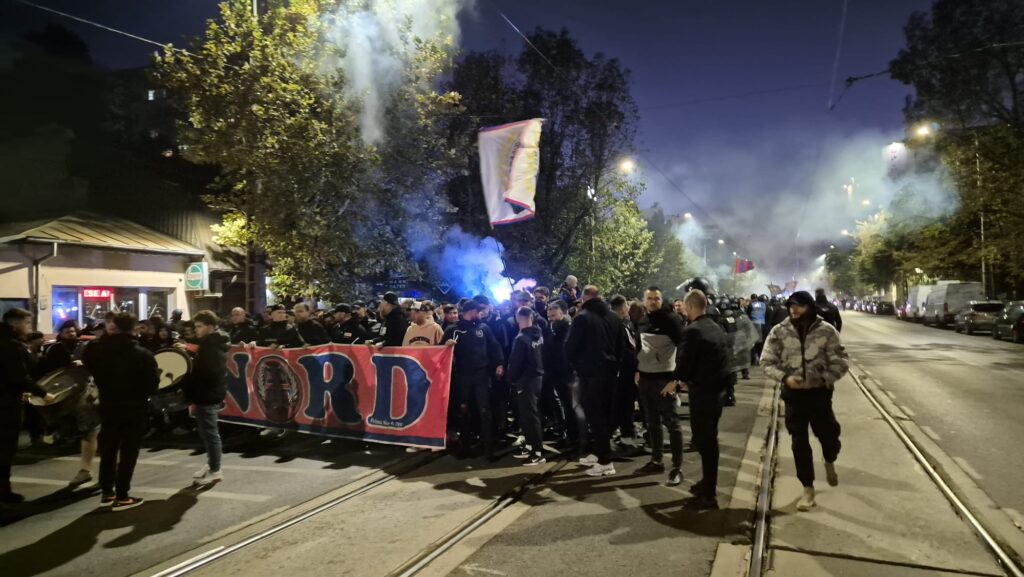 Fanii FCSB, atmosferă incendiară înainte de derby