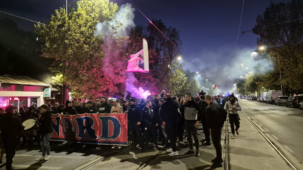 Fanii FCSB, atmosferă incendiară înainte de derby