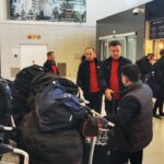 FCSB a plecat în Scoţia cu două ore întârziere, după ce avionul s-a defectat! Imagini cu Pintilii şi Charalambous