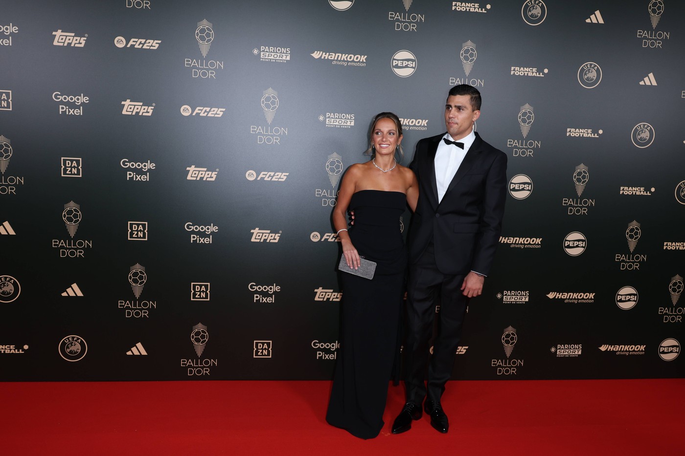 Rodri a câştigat Balonul de Aur 2024! Prima reacţie a spaniolului după ce a primit trofeul: „O seară magică pentru mine”