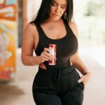 Instagram Qeqa Krelani