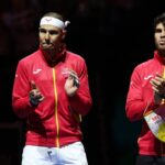Omagiu adus lui Rafael Nadal la Paris, în faţa Turnului Eiffel, în timp ce marele campion spaniol juca ultimul meci din carieră!