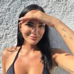 Instagram Claudia Bavel