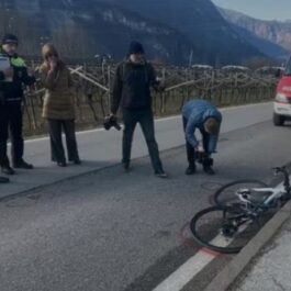 Tragedie uriaşă! Sara a murit la 19 ani, după ce a fost lovită de o maşină. Şoferul avea 70 de ani