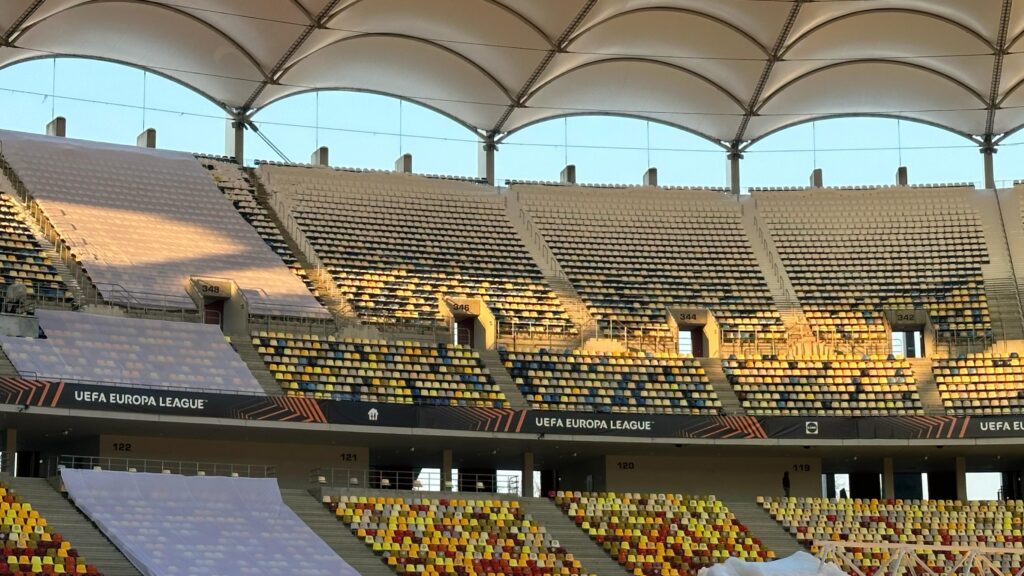 Cum arată gazonul pe Arena Naţională, cu o zi înaintea meciului cu PAOK Salonic şi după apelul lui Mihai Stoica