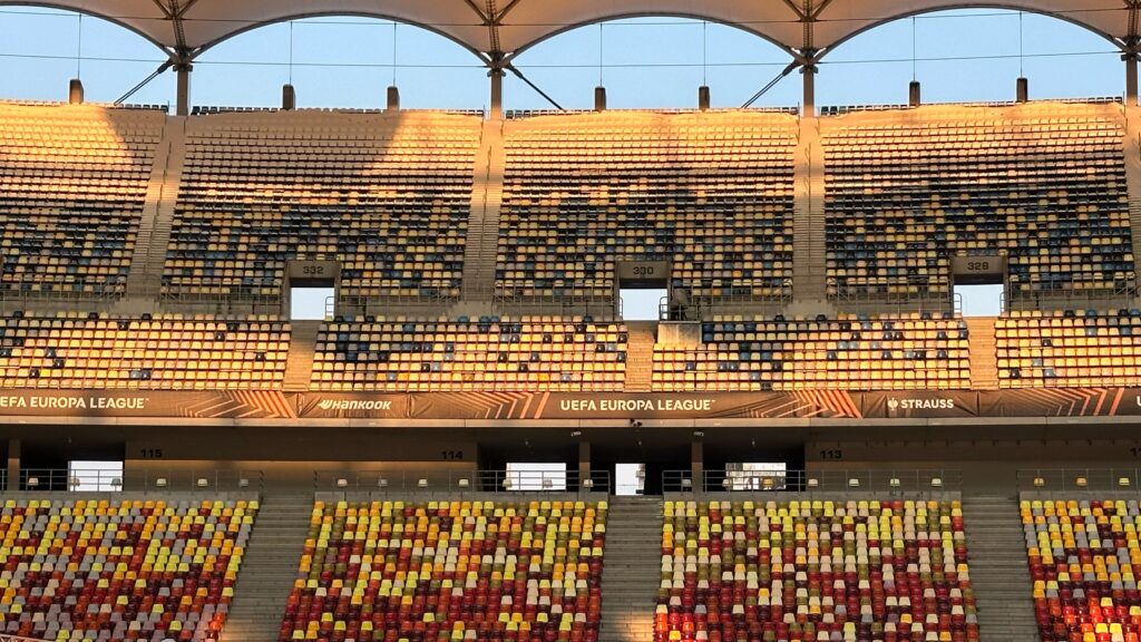 Cum arată gazonul pe Arena Naţională, cu o zi înaintea meciului cu PAOK Salonic şi după apelul lui Mihai Stoica