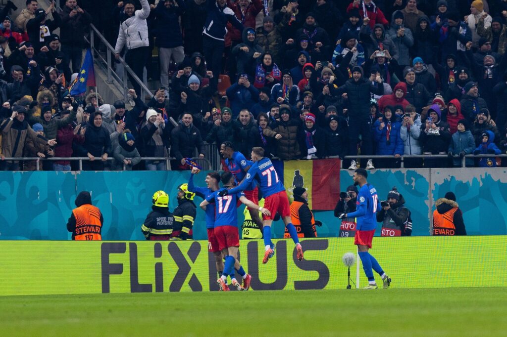 FCSB – PAOK Salonic 2-0. Calificare uriaşă pentru roş-albaştri în optimile Europa League! Cisotti şi Miculescu au răpus echipa lui Răzvan Lucescu
