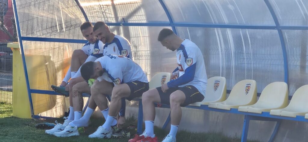 Cum au apărut „tricolorii” înaintea meciului cu Bosnia la antrenamentul oficial