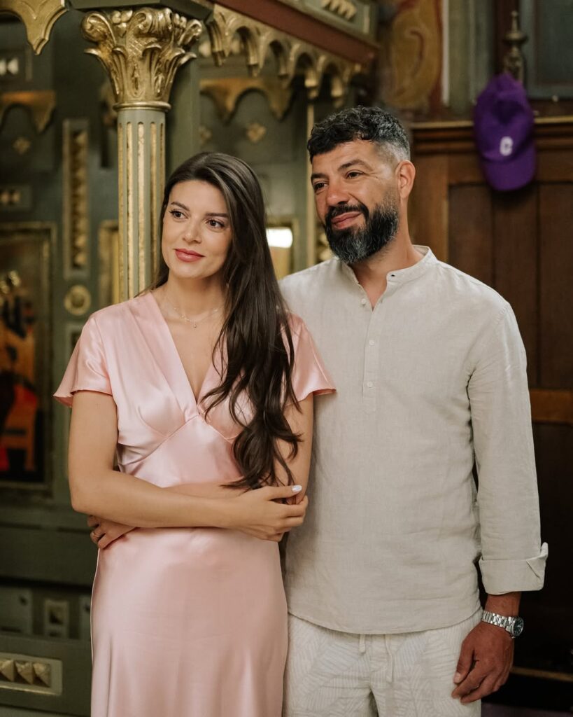 Marius Constantin şi soţia lui, „Perla Banatului”, şi-au botezat fetiţa! Imagini emoţionante