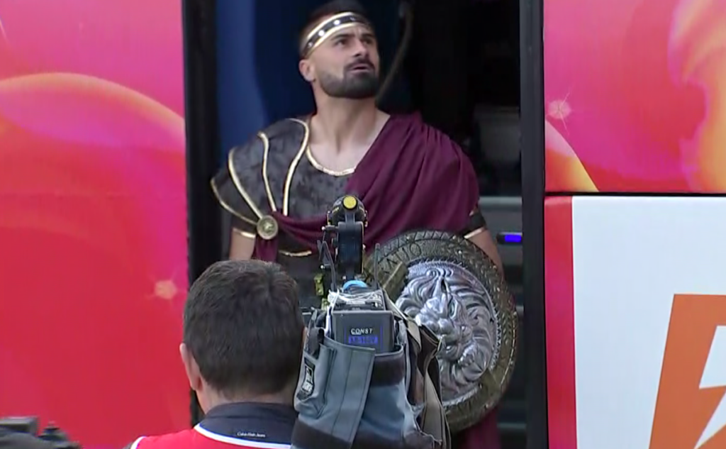 „Spartanul” Crețu, „șeicul” Tănase și „Super Mario” Chiricheș! Imagini de senzație de la Arena Națională, cu jucătorii de la FCSB