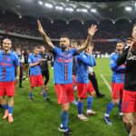 FCSB a primit trofeul de campioană