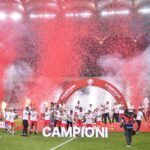 FCSB a primit trofeul de campioană