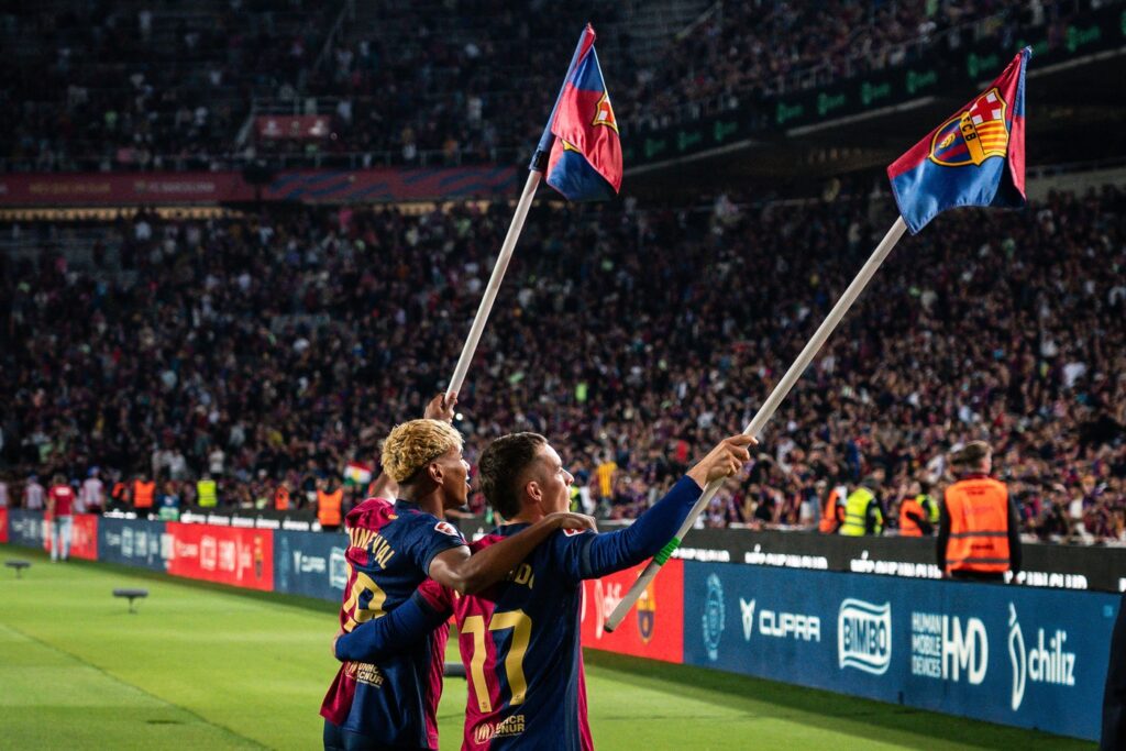 Barcelona a primit trofeul de campioană! Catalanii au dat startul petrecerii după înfrângerea cu Villarreal