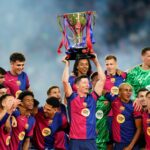 Barcelona a primit trofeul de campioană! Catalanii au dat startul petrecerii după înfrângerea cu Villarreal