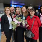 Vicecampioana mondială Bernadette Szocs, aşteptată cu flori la aeroport: „Am făcut istorie, sunt mândră”