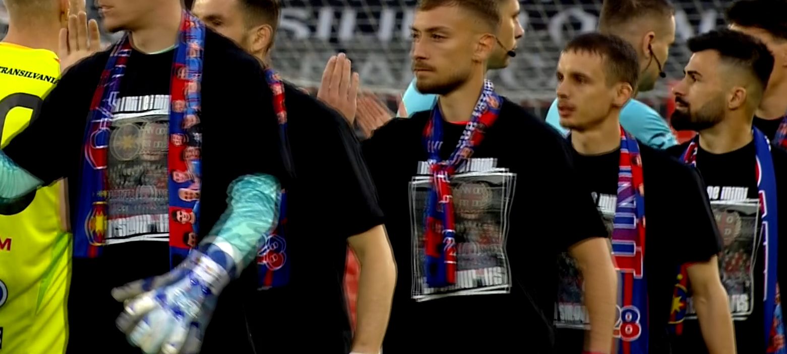 Jucătorii FCSB-ului au intrat pe teren, la meciul cu U Cluj, cu tricouri de campioni!