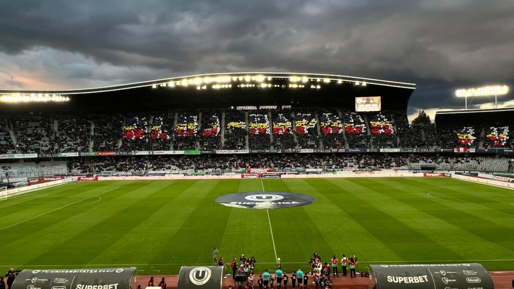 Jucătorii FCSB-ului au intrat pe teren, la meciul cu U Cluj, cu tricouri de campioni!