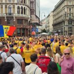 Zidul galben a „ocupat” centrul Vienei! Imagini de senzaţie cu fanii noştri înainte de Austria – România!